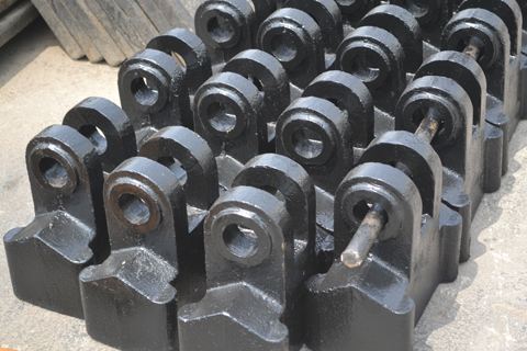 石頭破碎機(jī)錘頭壽命怎樣去提高？如何選擇石頭破碎機(jī)錘頭？
